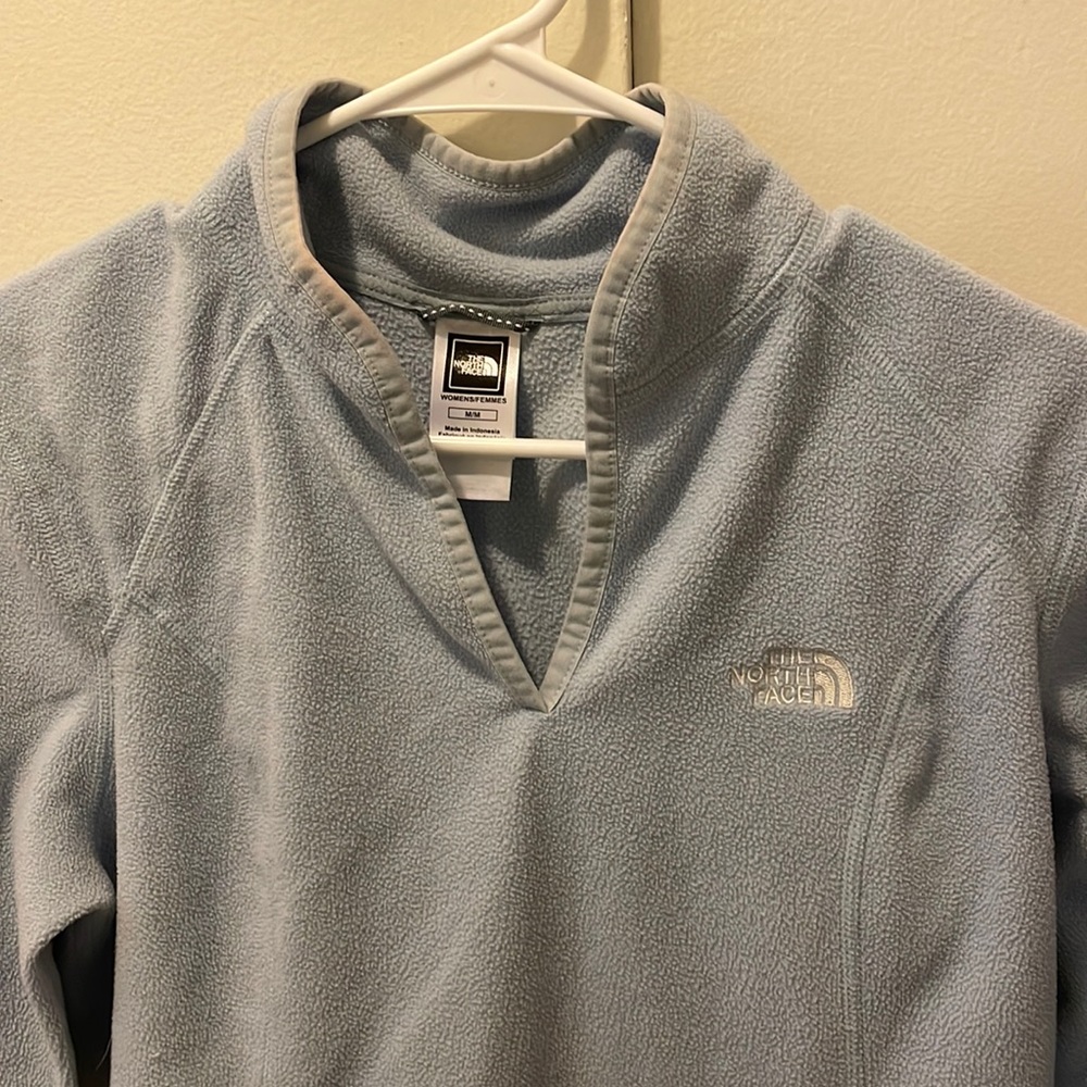 North face sweater